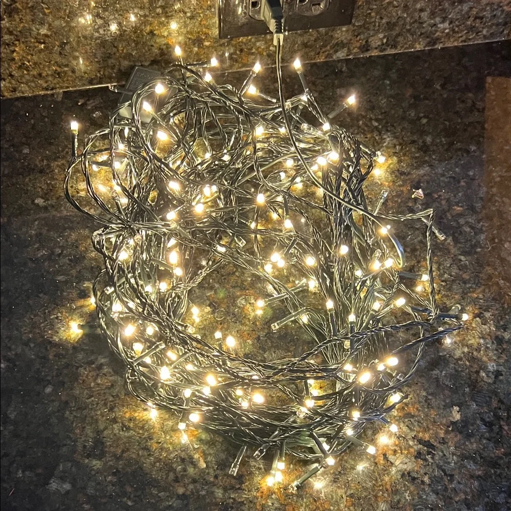 Like New 75' Warm MINI LED White Lights in Green String with 7 Control Functions